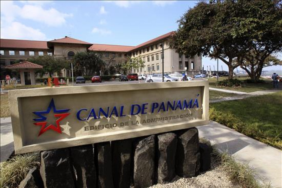 El Canal de Panamá y el consorcio continúan conversando a pocas horas de fin del plazo