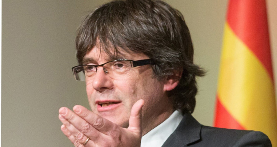 Puigdemont pide que Bruselas retire su apoyo a Rajoy si él gana el 21-D