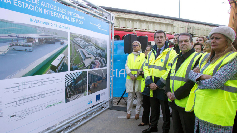 Vigo ya construye la estación de autobuses de su intermodal y Santiago iniciará los accesos en enero