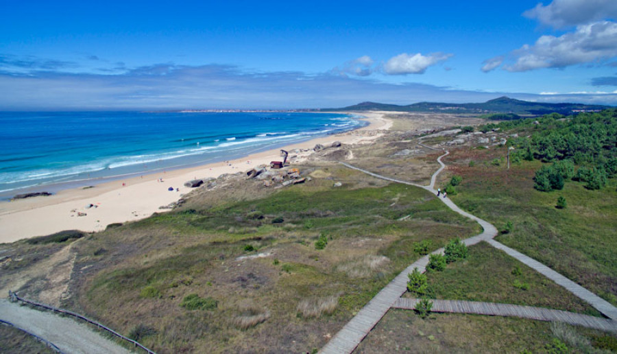 Las zonas de baño de un total de 35 playas de O Barbanza reciben la clasificación de “excelente”
