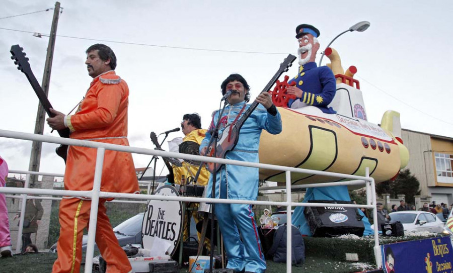 El “NemoSubmarine” lleva un nuevo delirio a la gran fiesta del Momo en Vilanova