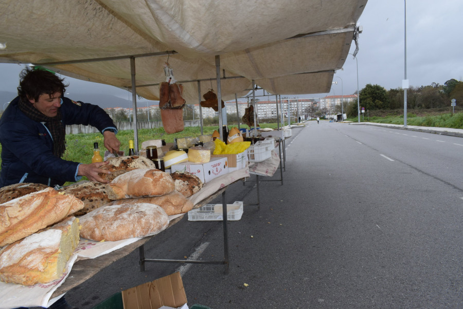 Vendedores ambulantes del mercadillo de Boiro reclaman nuevamente un cambio de ubicación