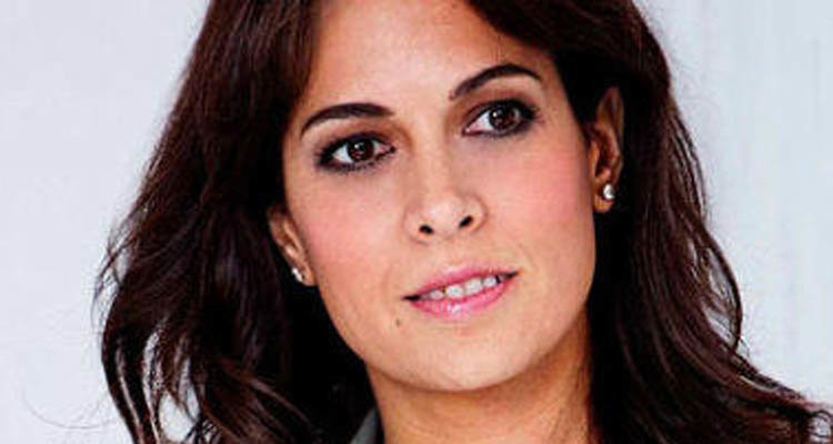 La periodista Mara Torres presenta su obra “Los días felices”