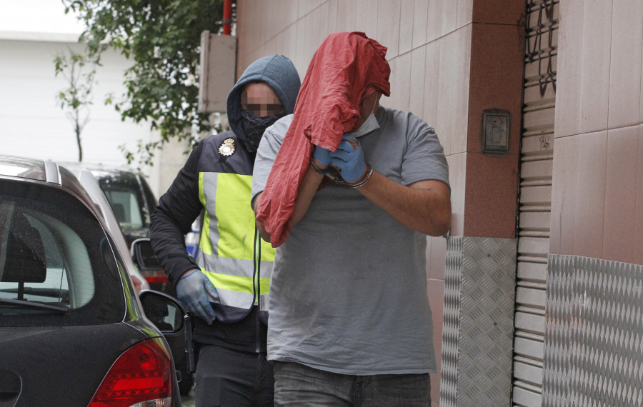 Registros y detenciones en Arousa tras la caída de un alijo de 4.000 kilos de cocaína