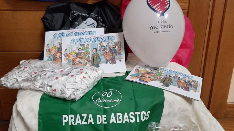 Los placeros de Caldas reparten material promocional para celebrar su 90 aniversario