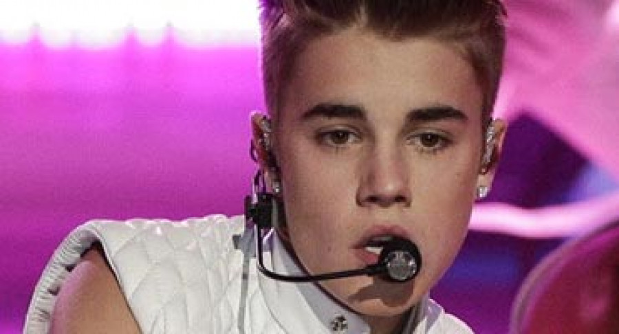 Justin Bieber pide perdón a sus fans por el retraso de su concierto en Londres