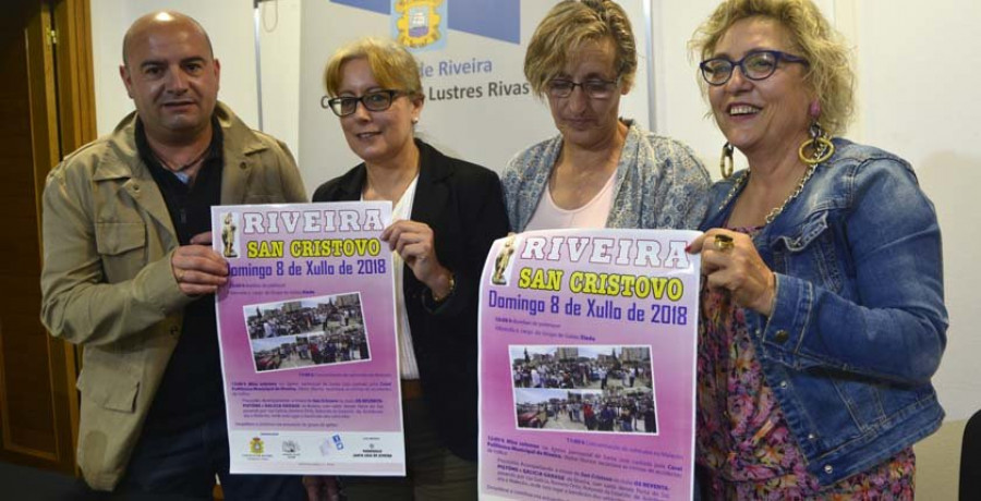 Un grupo de vecinos revitaliza las celebraciones en honor a San Cristóbal en Ribeira