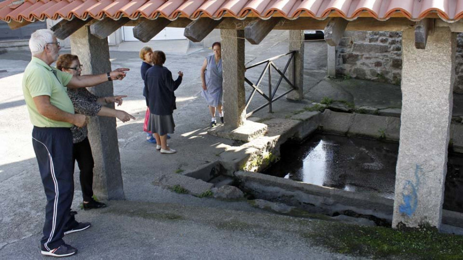 Un lavadero en dique seco que indigna a los vecinos de Vilaxoán
