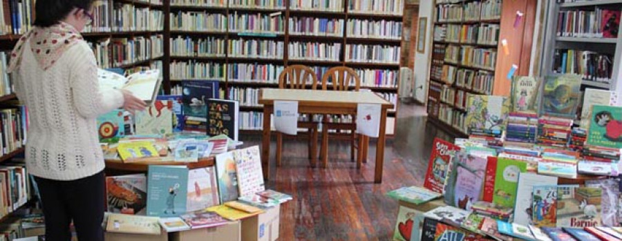 RIANXO - El Concello afianza su apuesta por la literatura al anunciar para julio una nueva Feira do Libro