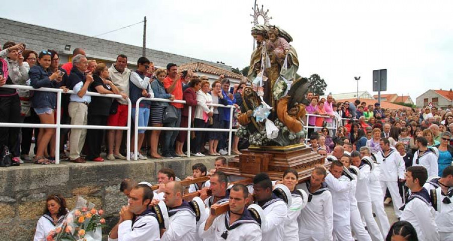 A Illa inicia hoy con el día de los Quintos cinco jornadas de 
fiestas en honor al Carmen