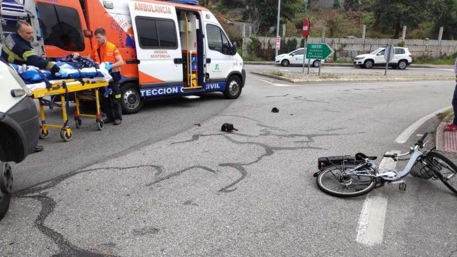 Localizan a una conductora que se dio a la fuga tras arrollar a un ciclista en O Rial