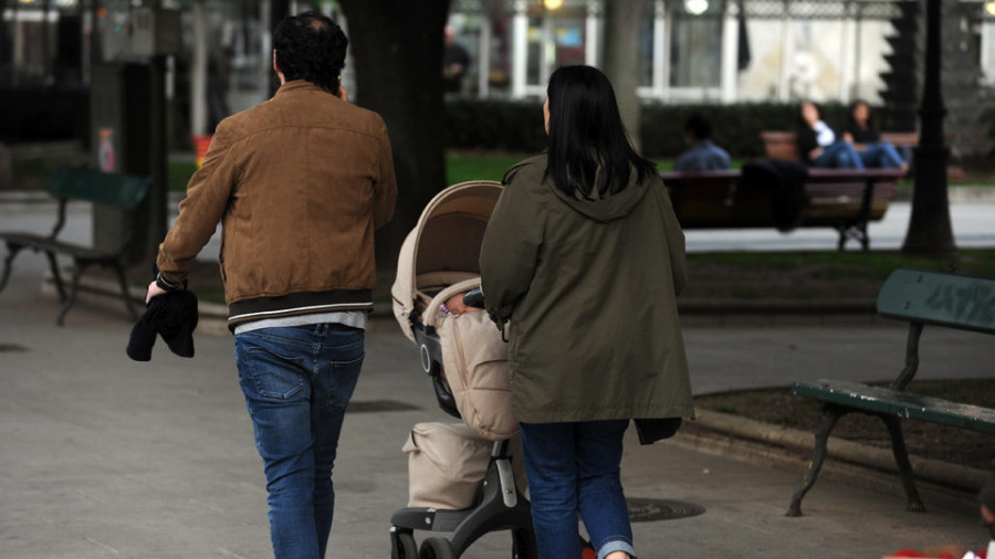 Cerca de la mitad de las coruñesas tiene a sus hijos entre los 35 y los 39 años y un 13% después de los 40