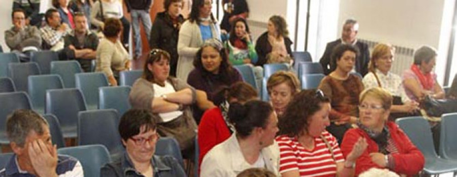 CAMBADOS - La preocupación por el saneamiento del Saco aflora en la asamblea del Pósito