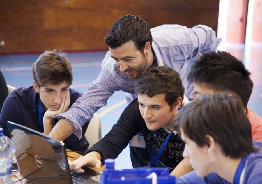 Más de mil alumnos gallegos aprenden a emprender on line