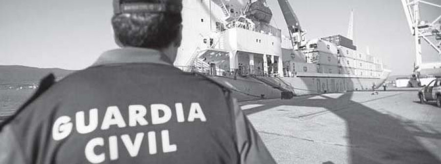 Detenidos cuatro cambadeses de una banda que introducía coca por el puerto de Marín