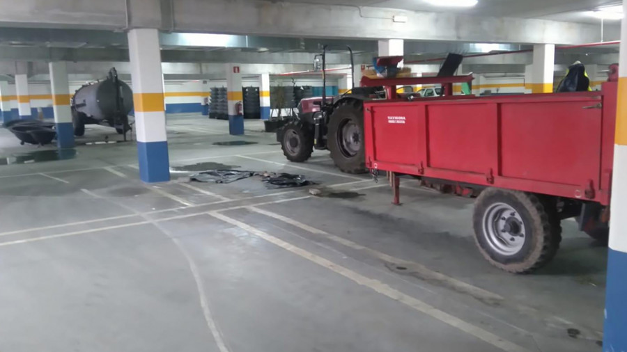 El Círculo de Podemos Boiro pide que el parking de A Boqueira de A Negral sea gratuito y esté vigilado