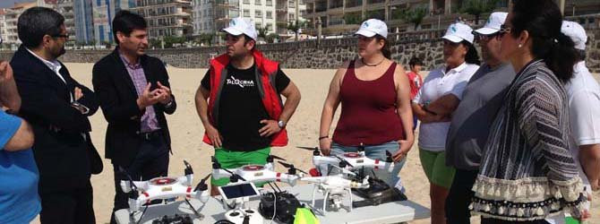 SANXENXO-Exhibición de un dron salvavidas en Silgar