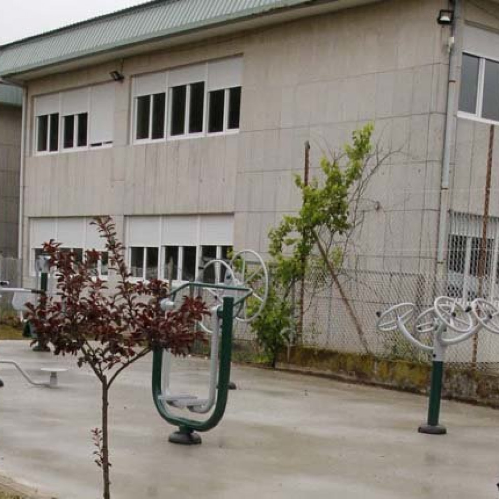 Cambados busca financiación para reformar los baños del CEIP de Castrelo