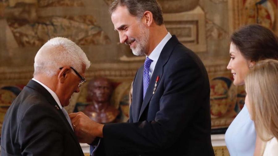 Felipe VI condecora con la Orden del Mérito Civil a José Antonio Castro, “Joselito”, expatrón de Portonovo