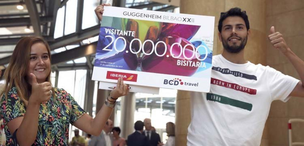 La visita 20 millones del Guggenheim tiene acento gallego