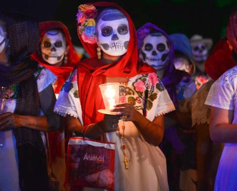 La cultura maya expone su vitalidad en la Fiesta de Difuntos