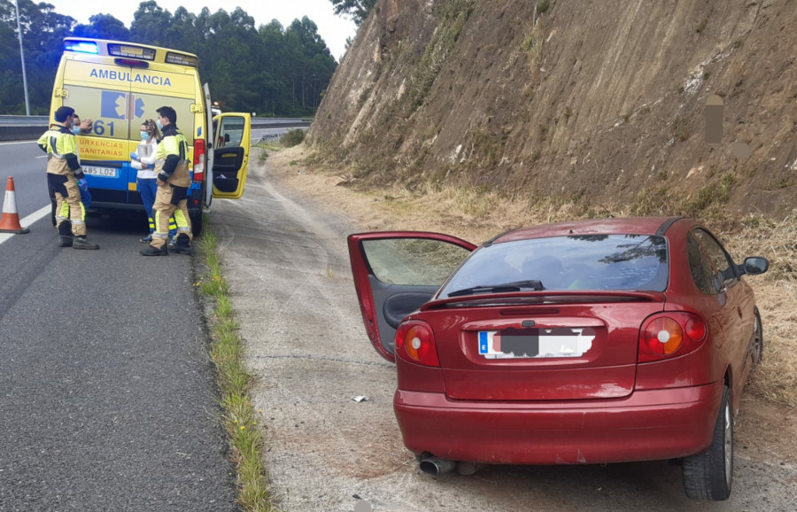 Herido un joven conductor en un accidente de tráfico en la Autovía do Barbanza entre Boiro y A Pobra