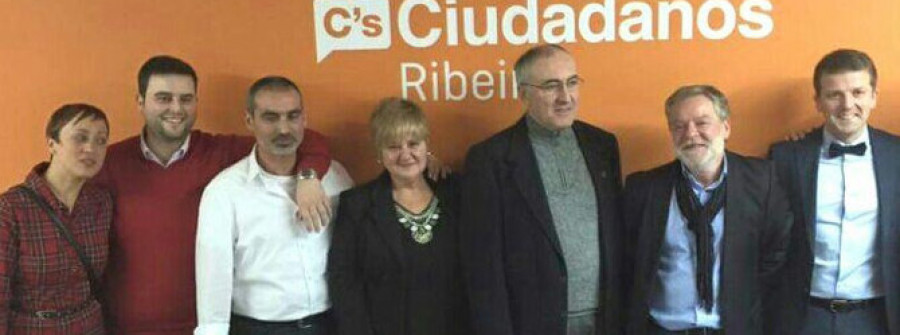 RIVEIRA.- Ciudadanos inaugura su sede en Santa Uxía con dos miembros en la lista provincial a las elecciones