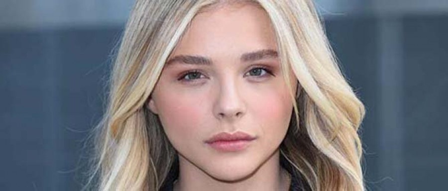 Brooklyn Beckham y la actriz Chloe Moretz ya no esconden su amor