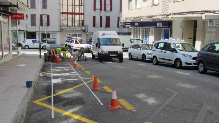 Los taxistas recogen firmas por los cambios de parada tras las quejas de los usuarios