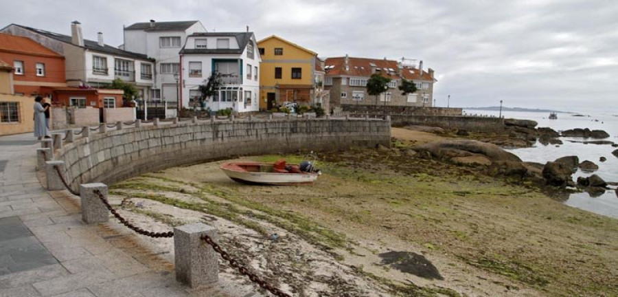 La reforma de Ribeira do Chazo incluirá la mejora del vallado y del pavimento