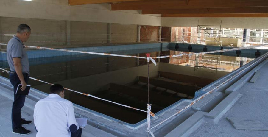 La obra de la piscina interrumpirá el servicio de gimnasio y de agua caliente en todo O Pombal