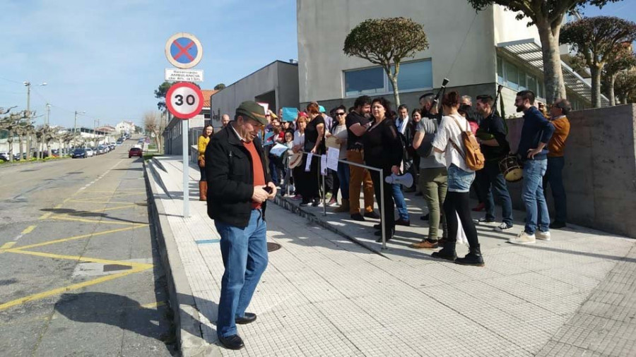 Sanxenxo da los primeros pasos para una Plataforma pola Defensa da Sanidade de ámbito local