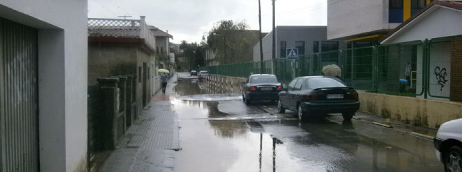 Vecinos de A Xunqueira reclaman solución urgente a los constantes cortes de agua