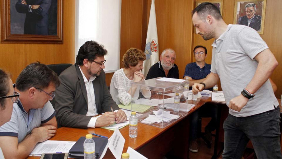 Archivan un contencioso por la votación  en urna de Meaño para la Mancomunidade