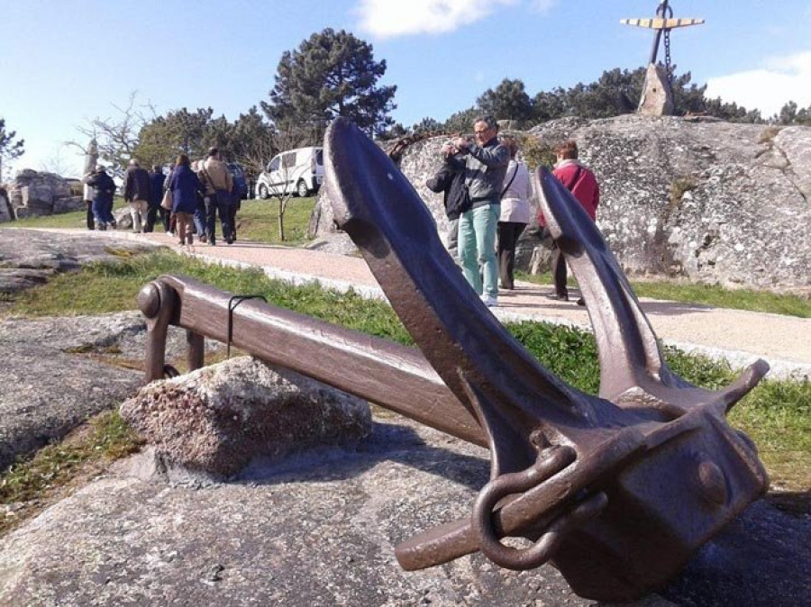 Un empresario cede al Museo de Moreiras una colección de anclas