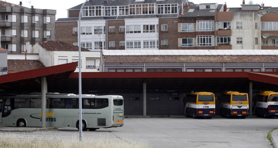 La Xunta insta a Ravella a reordenar espacios para unir el ferrocarril y el bus