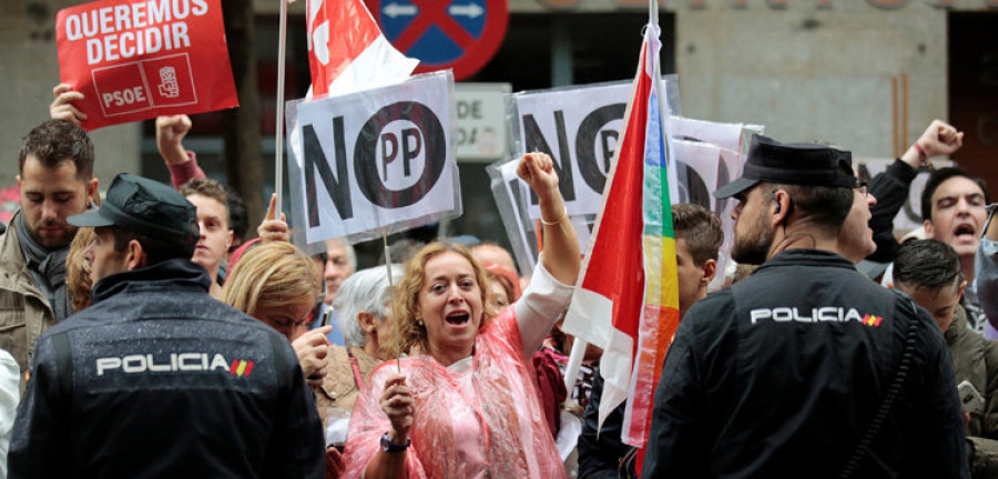 El PSOE llega al Comité Federal con una mayoría a favor de la abstención