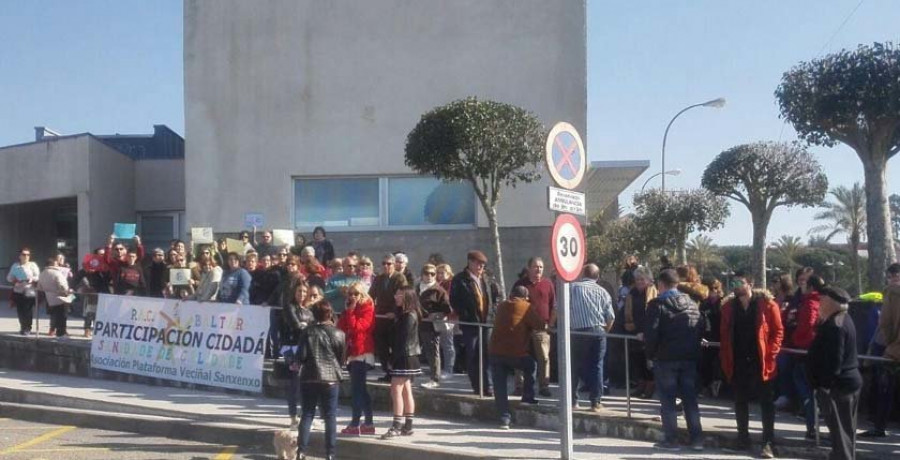 Somos En Marea asegura que doce profesionales del centro de salud de Baltar pidieron el traslado