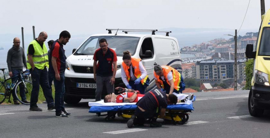 El copiloto de una furgoneta evita una tragedia al avisar al conductor que atropellaba a un ciclista