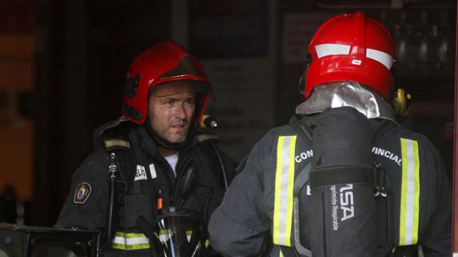 Un hombre sufre quemaduras tras intentar contener una  fuga de agua en un calentador