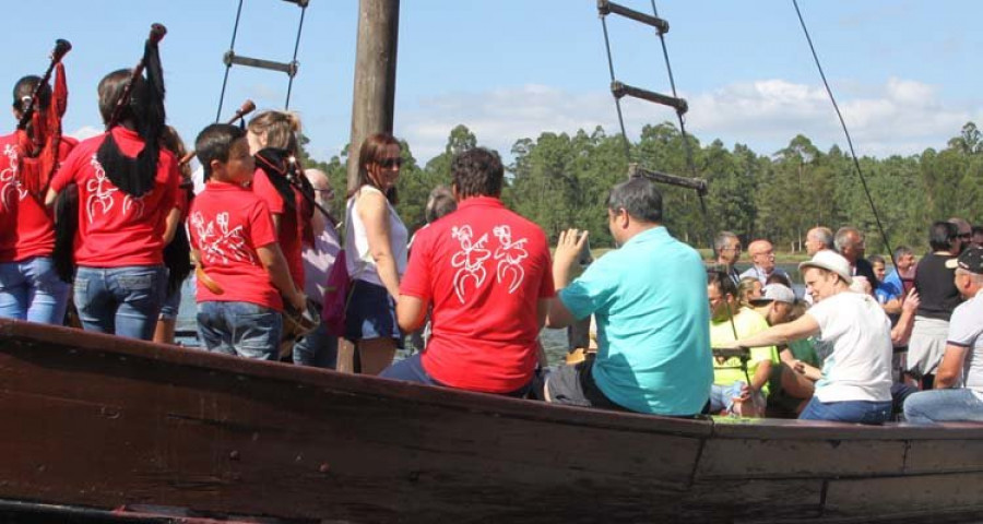 Los vikingos del 68 toman Catoira de nuevo para celebrar el 50 aniversario