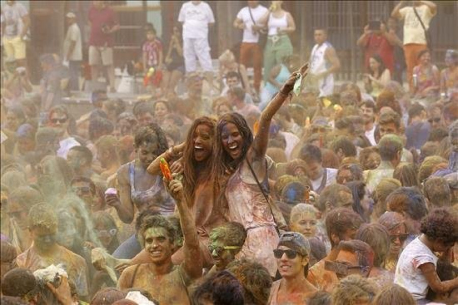 Las fiestas de Lavapiés en Madrid se teñirán mañana de colores a ritmo de Bollywood