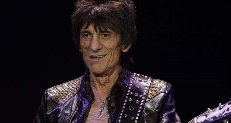 Ronnie Wood se somete a una operación de cáncer de pulmón