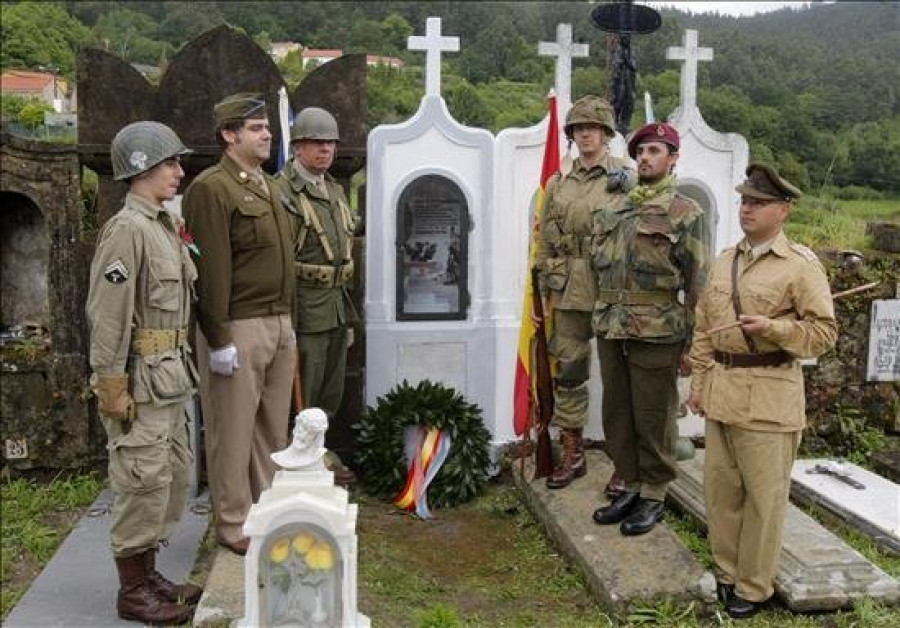Homenaje al primer soldado español fallecido en el desembarco de Normandía