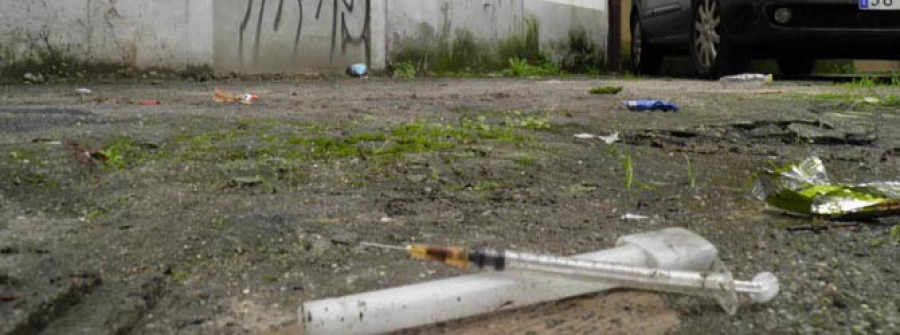 Residentes en Padre Sarmiento denuncian   jeringuillas abandonadas en la vía pública