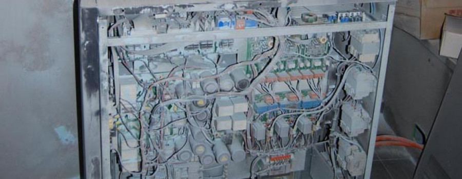 Arde un cuadro eléctrico  en el Concello de Sanxenxo