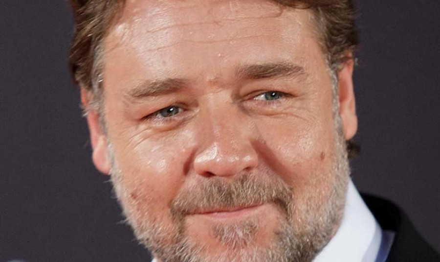 Russell Crowe vende la armadura de “Gladiator” para pagar su divorcio