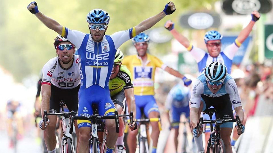 Veloso continúa líder de la Volta tras la etapa que ganó Mestre