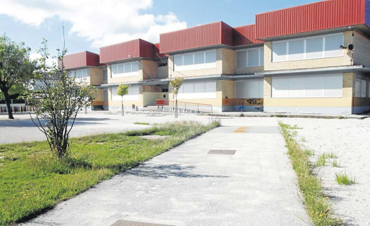 El Concello de Vilagarcía pide a la Xunta un comedor escolar en el Arealonga