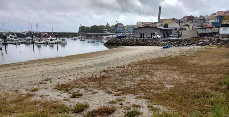 La Agencia Europea de Medio Ambiente desaconseja de nuevo el baño en la playa de Peralto